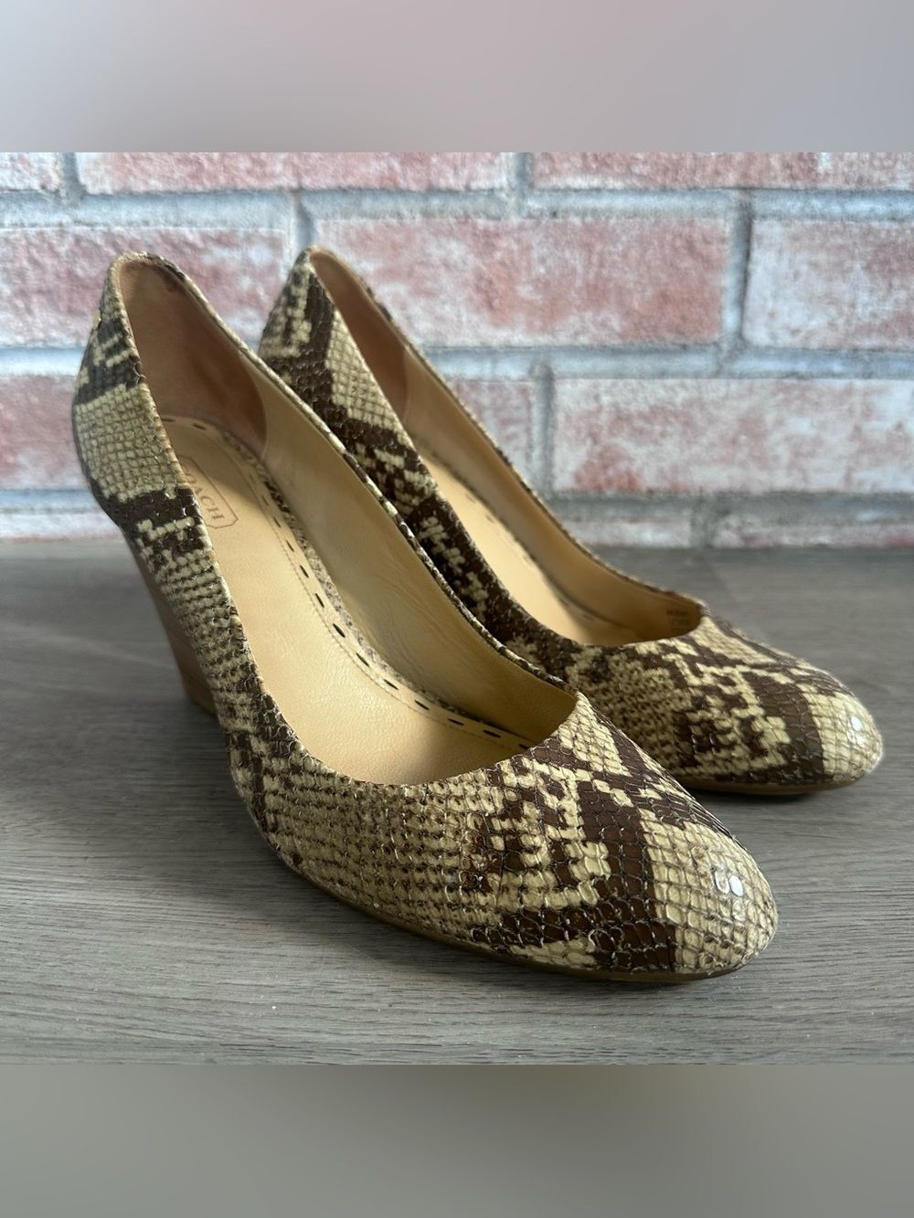 Coach Snakeskin Wedges Heels Loise Women’s 8.5 Tan Y2K Bratz 8 1/2 Animal Print